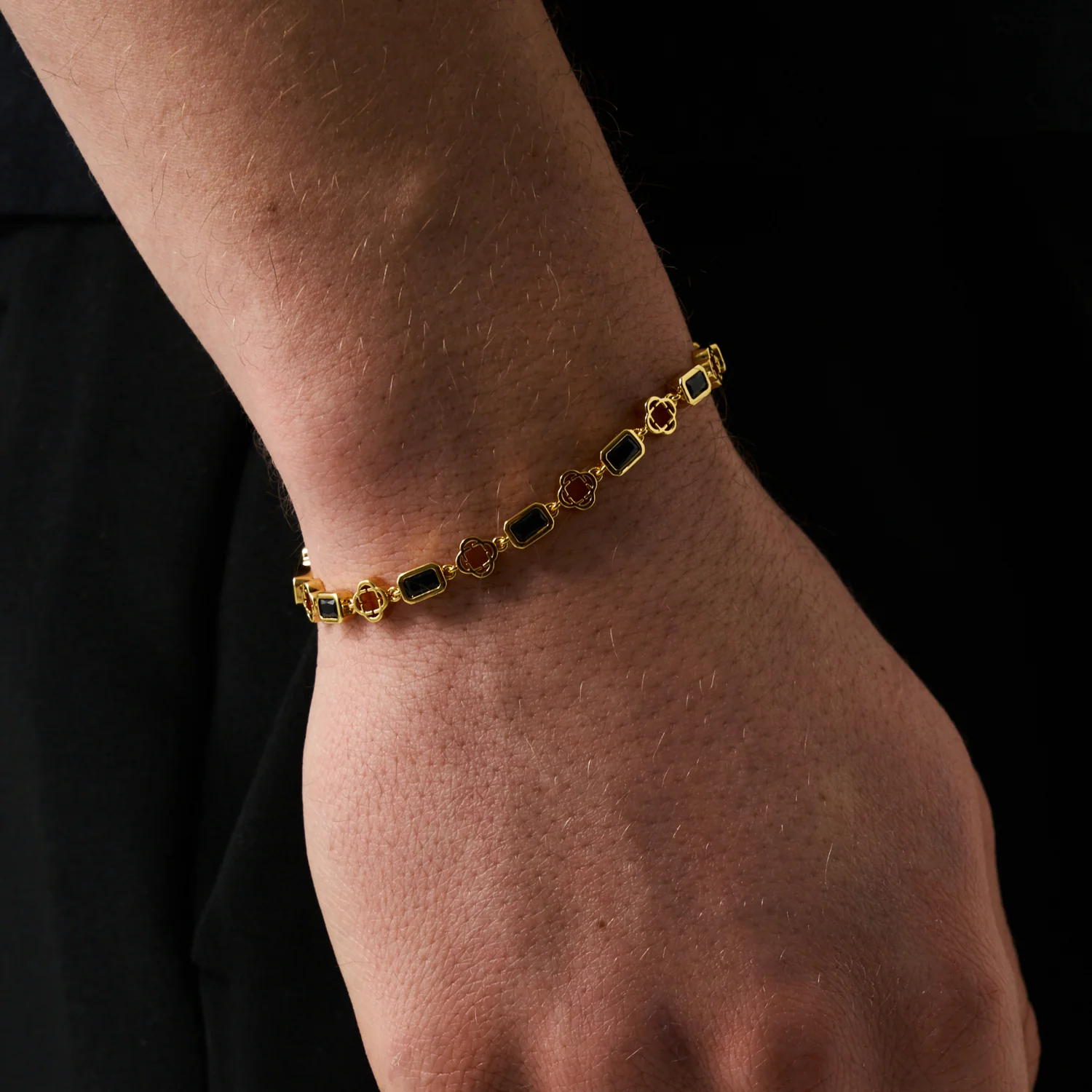 Onyx Gemstone Clover Bracelet (Gold) - Image 2