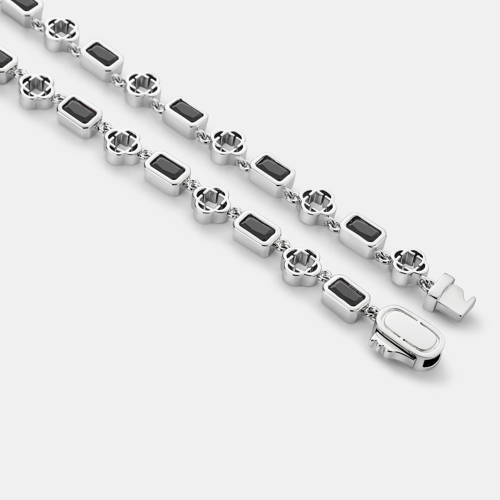 Onyx Gemstone Clover Necklace (Silver) - Image 4