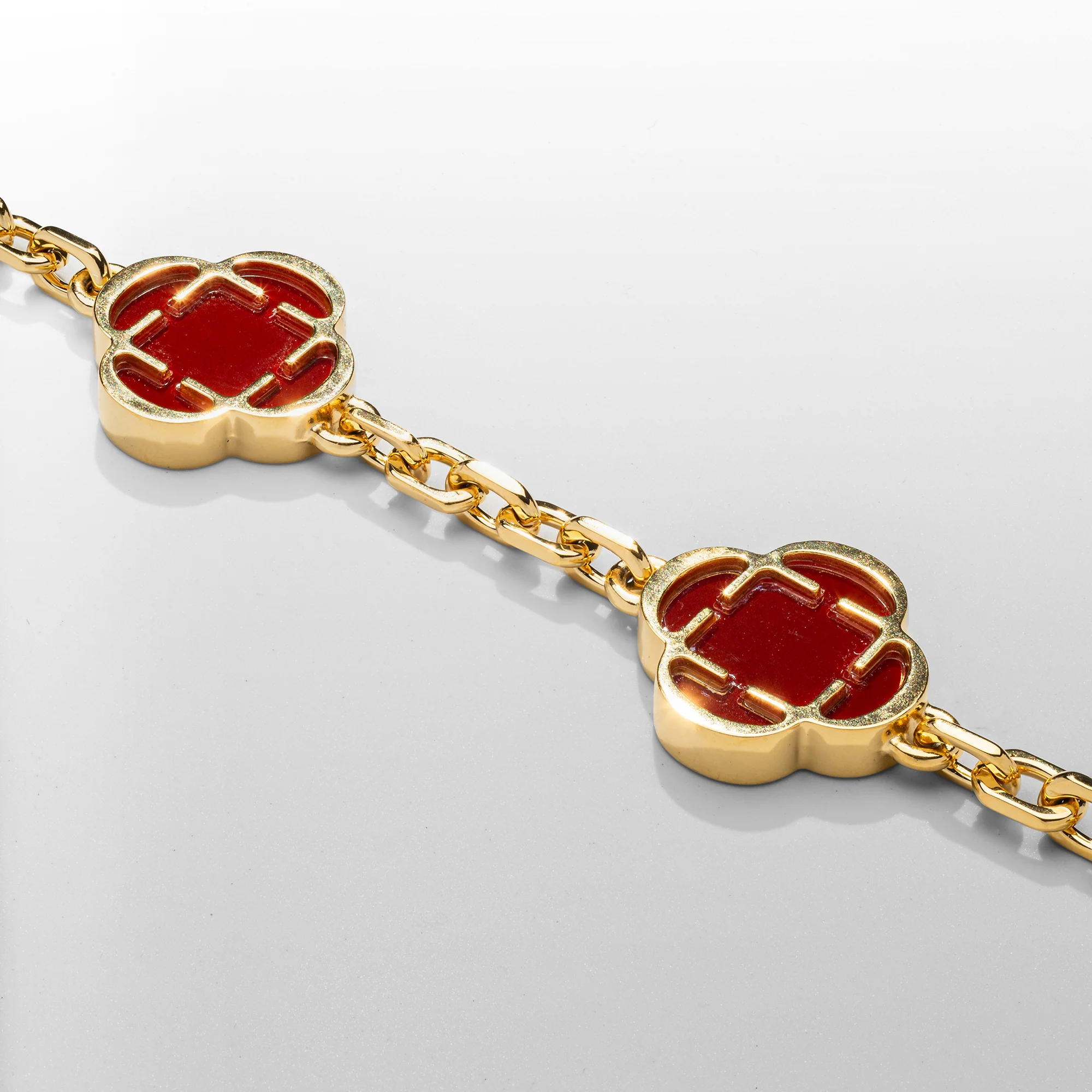 Red Clover Stone Bracelet (Gold) - Image 4