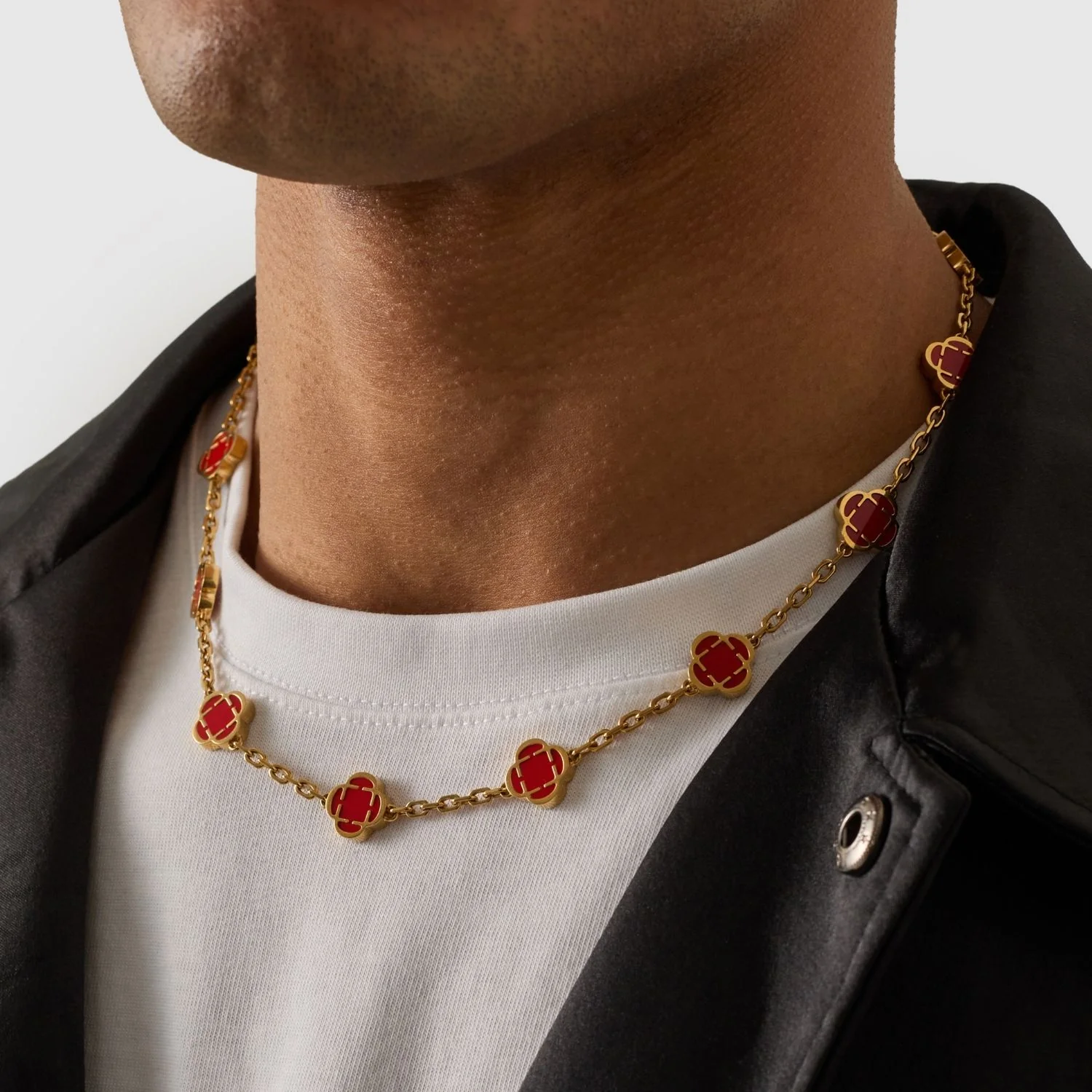 Light Red Clover Stone Necklace (Gold) - Image 5