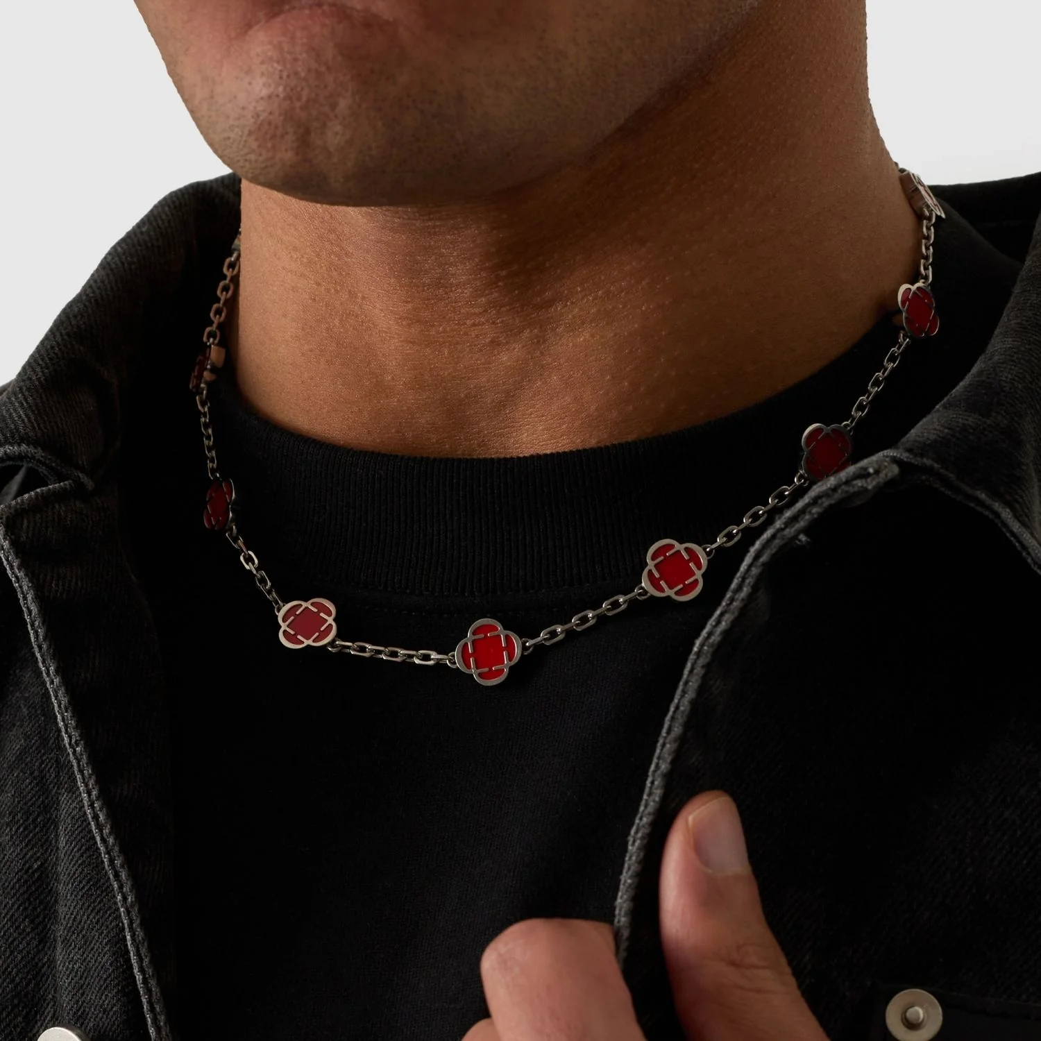 Light Red Clover Stone Necklace (Silver) - Image 6